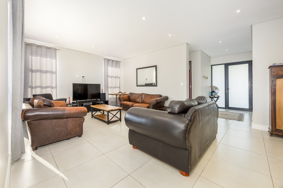 4 Bedroom Property for Sale in Haasendal Western Cape